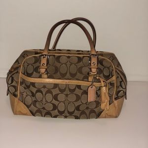 Coach Satchel/Top Handle Handbag